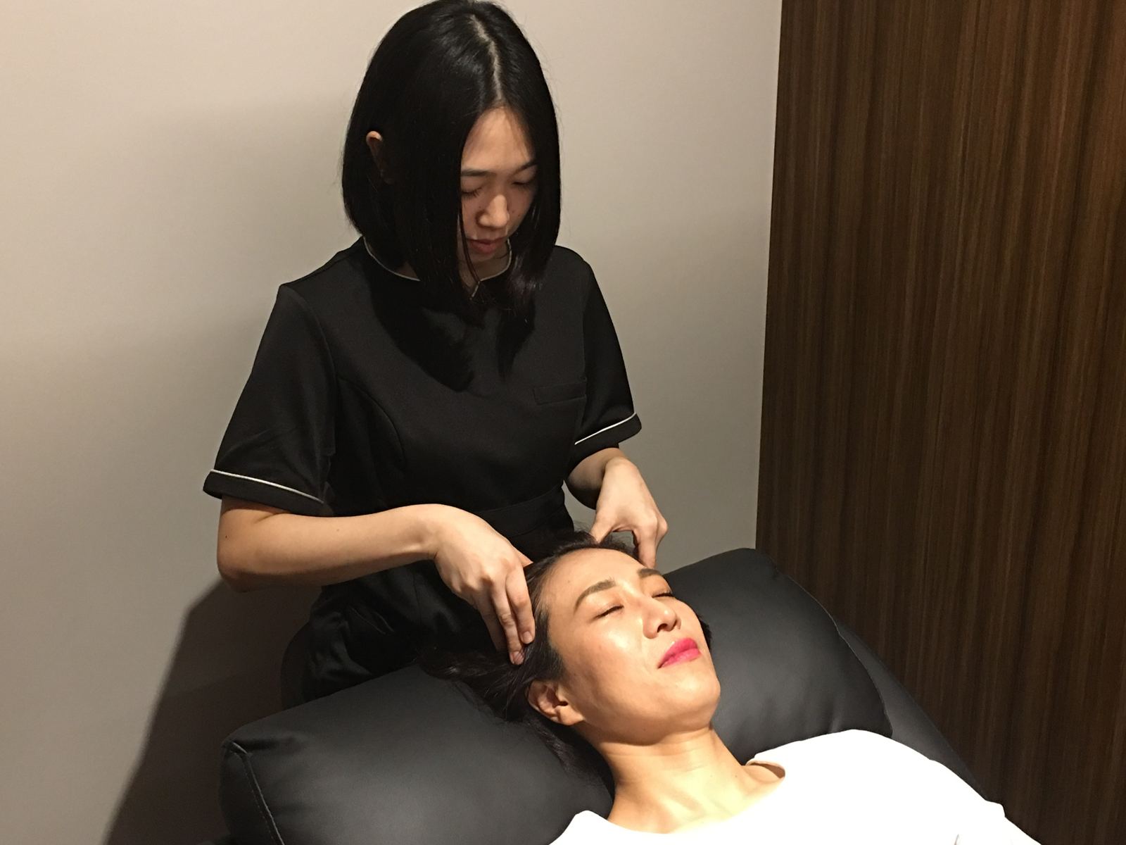 Dry head spa relaxation